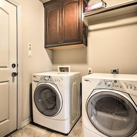 College Station Townhouse With Private Patio Villa Екстериор снимка