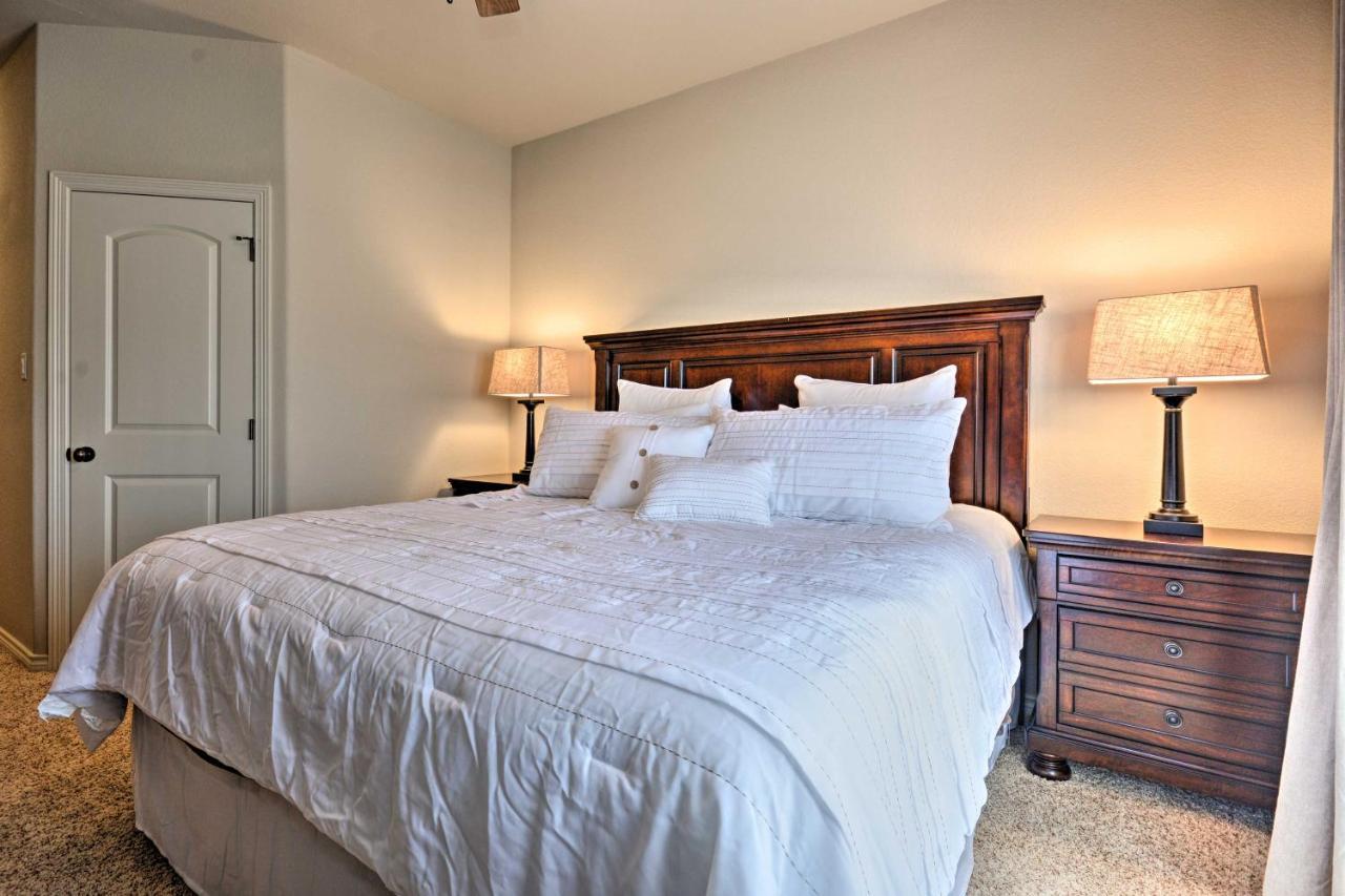 College Station Townhouse With Private Patio Villa Екстериор снимка